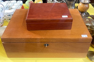 Lot 532 - Two vintage Humidors.