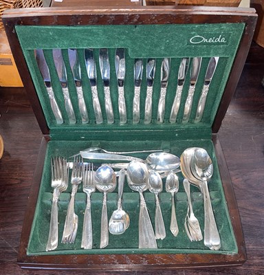 Lot 556 - Oneida, an oak cased canteen of electroplated...