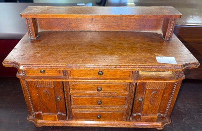 Lot 570 - An early 20th century apprentice made oak...
