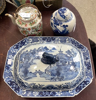 Lot 574 - A group of Chinese blue and white porcelain to...