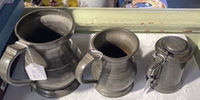 Lot 592 - An antique pewter tankard, impressed 'GR',...