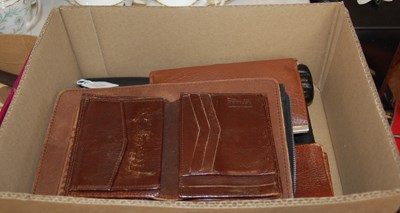 Lot 617 - A box of assorted leather ware, wallets,...