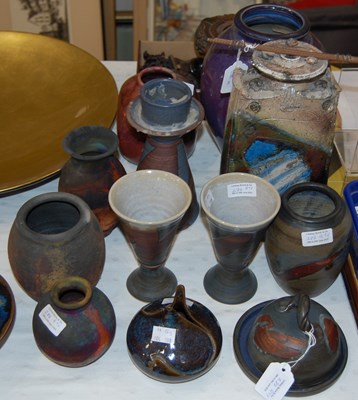 Lot 288 - A collection of assorted studio pottery to...