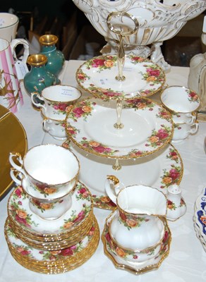 Lot 291 - A group of Royal Albert 'Old Country Roses'...