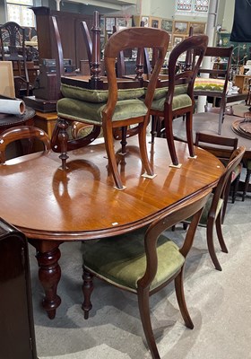 Lot 737 - A Victorian mahogany extending dining table,...