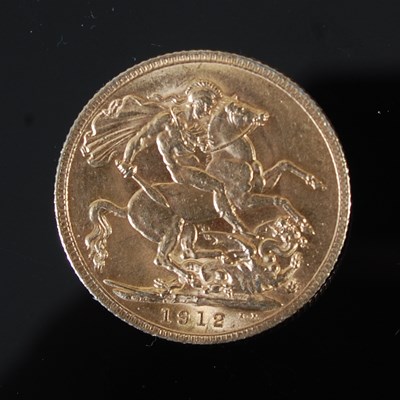 Lot 89D - A George V gold sovereign, dated 1912.