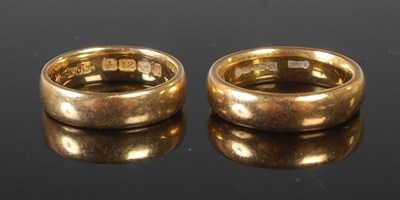 Lot 55 - Two gold rings to include an 18ct gold wedding...