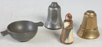 Lot 324 - An early 19th century Scottish pewter quaich...
