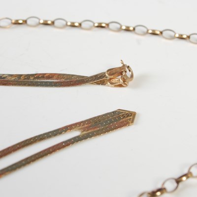 Lot 68 - A 9ct gold three colour necklace, 5.2 grams;...
