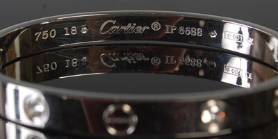 Lot 87 - A facsimile Cartier style 'Love' bracelet,...