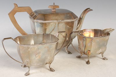 Lot 137 - An Edinburgh silver three piece teaset, gross...