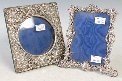 Lot 178 - A Chester silver mounted strut photograph...