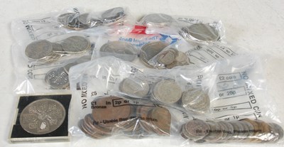 Lot 253 - A box of assorted vintage coinage.
