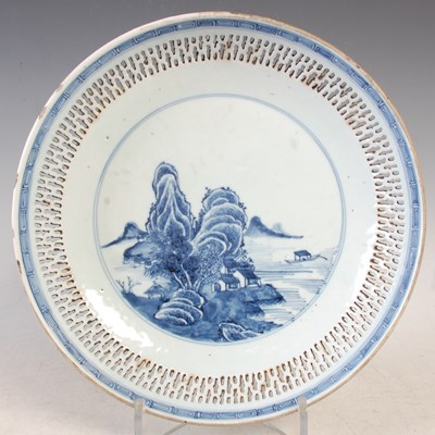 Lot 278 - A Chinese porcelain blue and white dish, Qing...