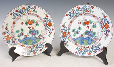 Lot 289 - A pair of 18th century Italian porcelain...