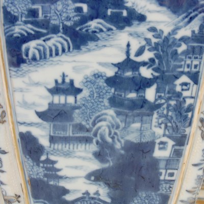 Lot 506 - A garniture of three Chinese porcelain blue...