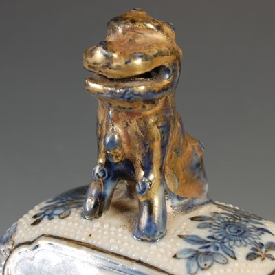 Lot 506 - A garniture of three Chinese porcelain blue...
