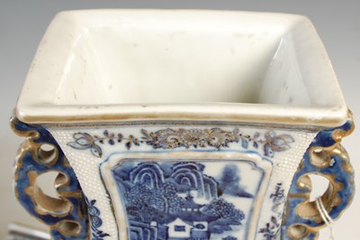 Lot 506 - A garniture of three Chinese porcelain blue...