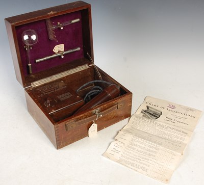 Lot 556 - A vintage wooden cased Vio Ray High Frequency...