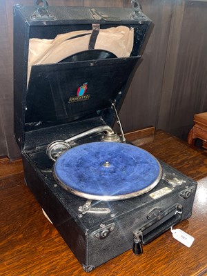 Lot 787 - A vintage Dulceto gramophone, retailer John M...