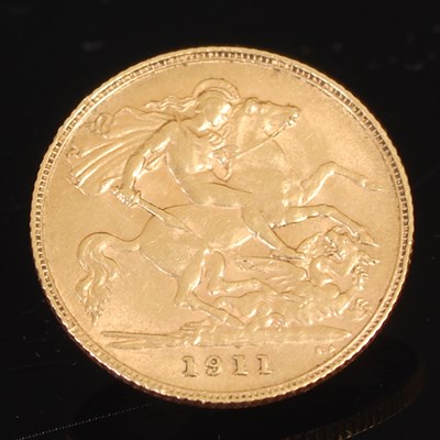 Lot 318E - A George V gold half-sovereign, dated 1911.