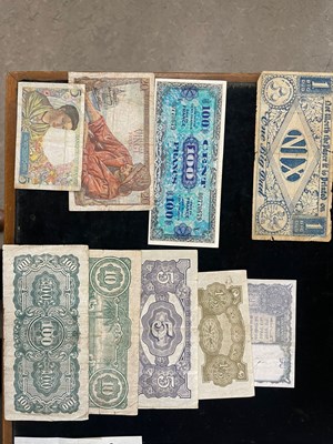 Lot 270 - A collection of early to mid 20th century...