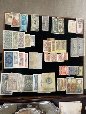 Lot 270 - A collection of early to mid 20th century...