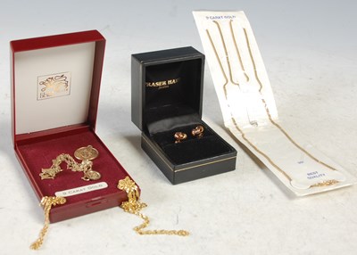Lot 30 - A 9ct gold necklace, 4.4 grams; together with...
