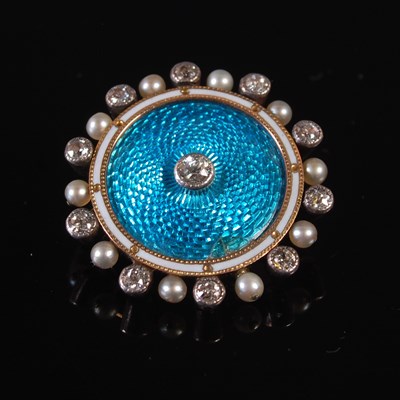 Lot 45 - An early 20th century white and yellow metal...