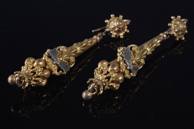 Lot 84 - A pair of late 19th/ early 20th century gold...