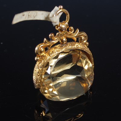 Lot 89 - A 9ct gold mounted spinner fob, gross weight...