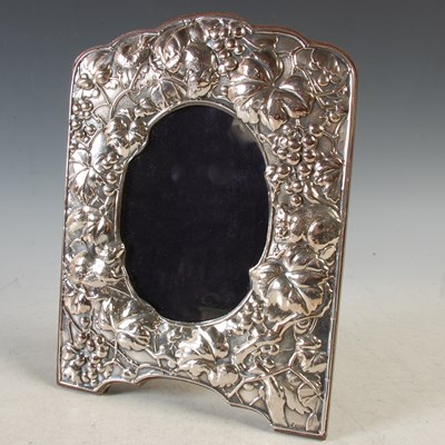 Lot 141 - A modern Birmingham silver photograph frame,...
