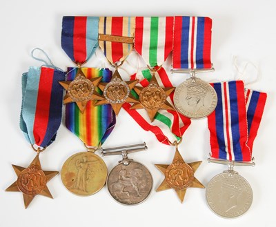 Lot 162 - A group of Great War and Second World War...