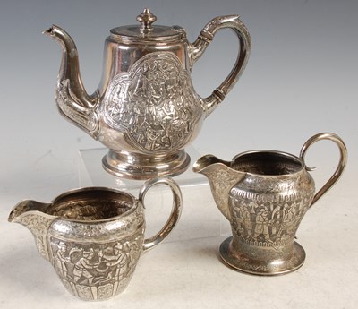 Lot 166 - A late 19th/ early 20th century white metal...