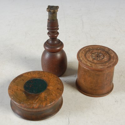 Lot 207 - Three pieces of Treen to include a thread box...