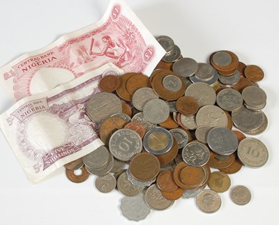 Lot 215 - A collection of assorted vintage coinage,...