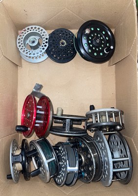Lot 293 - A box of assorted fishing reels to include...
