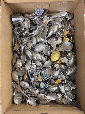 Lot 297 - A collection of assorted souvenir teaspoons.
