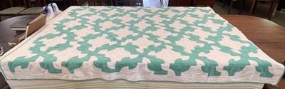 Lot 434 - A vintage hand-stitched 'Mennonite Patchwork...