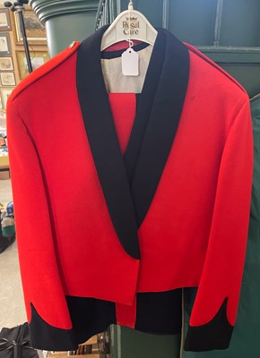 Lot 452 - A Royal Signals Officers dress jacket,...