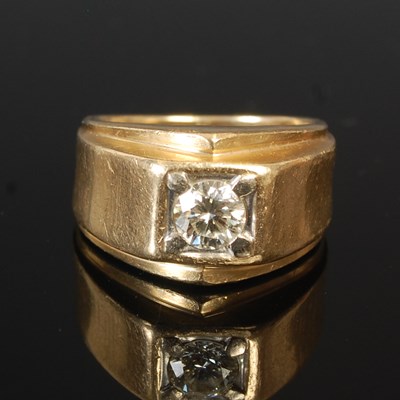 Lot 53J - A 14k gold large ring set with a single...