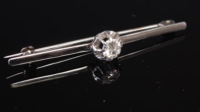 Lot 248M - A diamond single stone bar brooch, in upright...