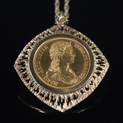 Lot 244 - A French Marie Antoinette Reine De France gold...