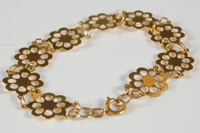 Lot 253 - A yellow metal bracelet stamped 9ct, 4.7 grams.
