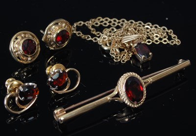 Lot 204G - A group of 9ct gold and yellow metal garnet...