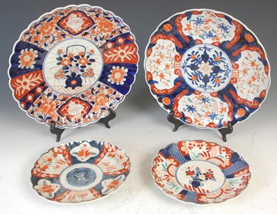 Lot 417 - A group of four assorted Japanese Imari...