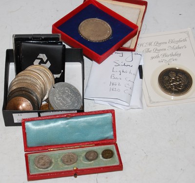 Lot 184 - A collection of vintage coinage to include a...