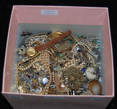Lot 97A - A large box of assorted costume jewellery,...
