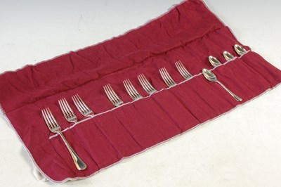 Lot 162 - A silver table service for eight place...