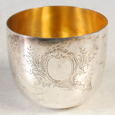 Lot 182 - An Edwardian silver tumbler cup, by H. Freeman,...